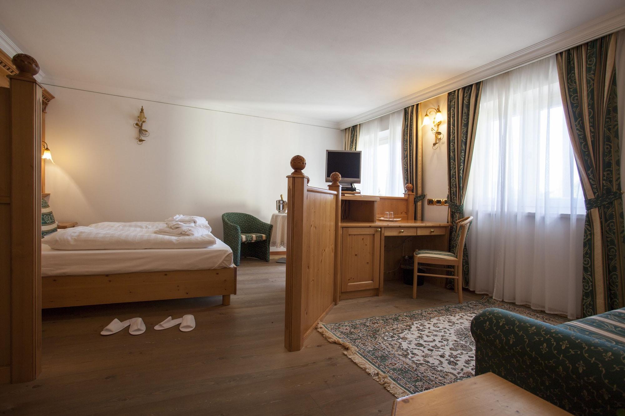 מדונה די קמפיליו Hotel Chalet All'Imperatore מראה חיצוני תמונה