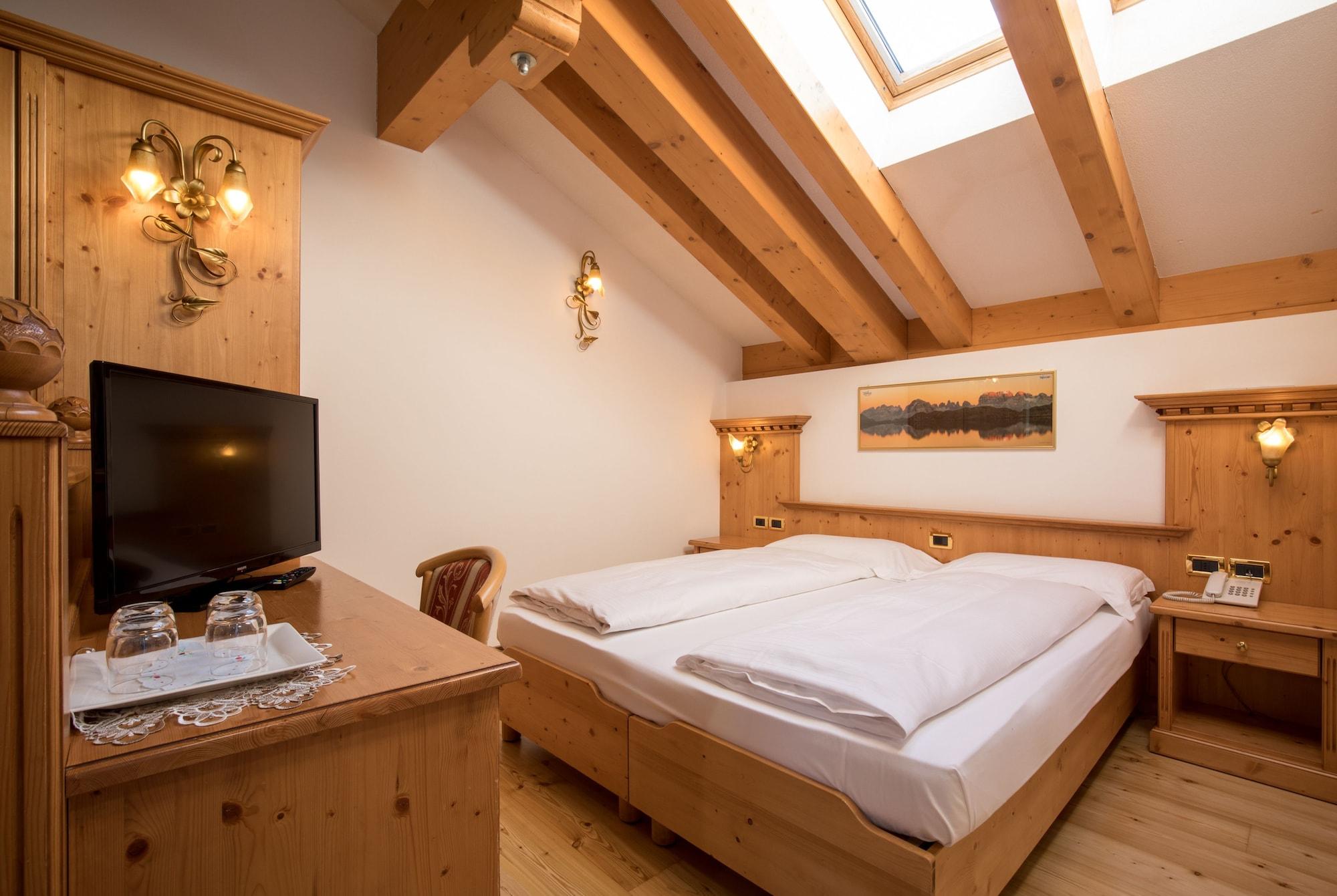 מדונה די קמפיליו Hotel Chalet All'Imperatore מראה חיצוני תמונה