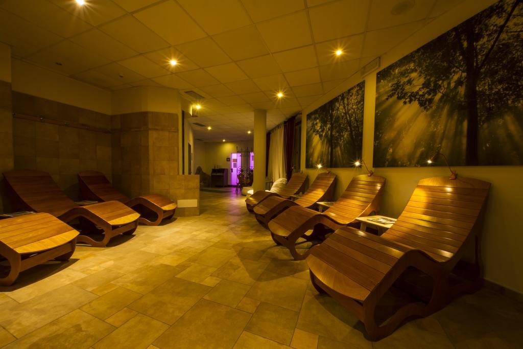 מדונה די קמפיליו Hotel Chalet All'Imperatore מראה חיצוני תמונה