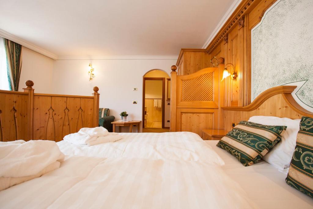 מדונה די קמפיליו Hotel Chalet All'Imperatore מראה חיצוני תמונה