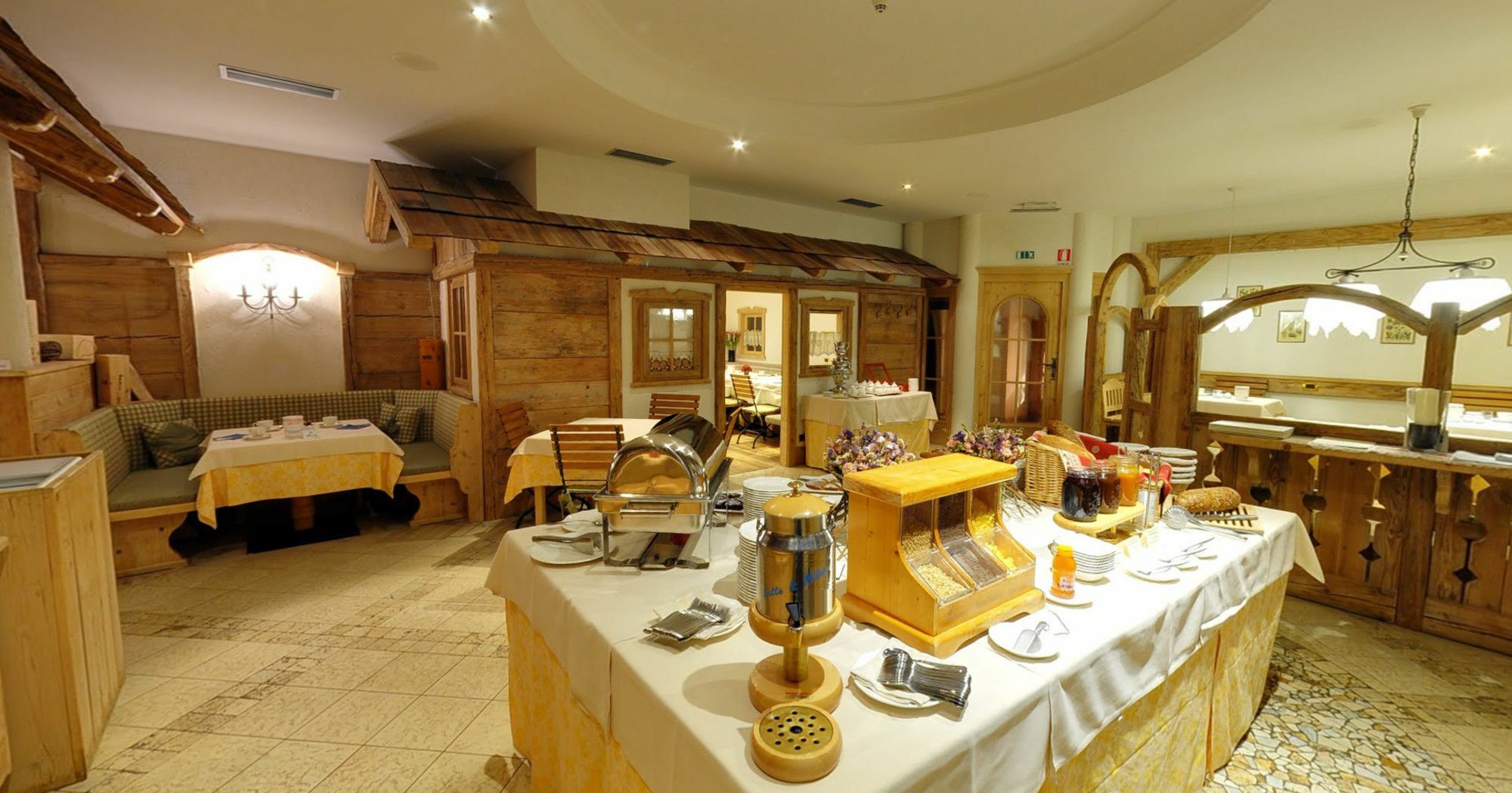 מדונה די קמפיליו Hotel Chalet All'Imperatore מראה חיצוני תמונה