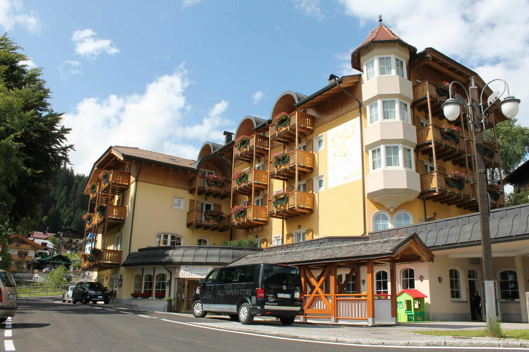 מדונה די קמפיליו Hotel Chalet All'Imperatore מראה חיצוני תמונה